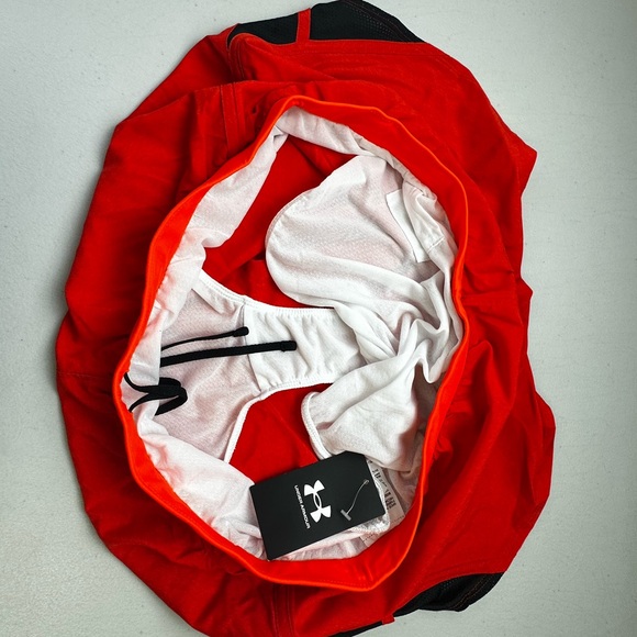 COPY - Under Armour Women’s Running Gym Shorts Activewear Red XL NWT Fly By 2.0 - Picture 5 of 10